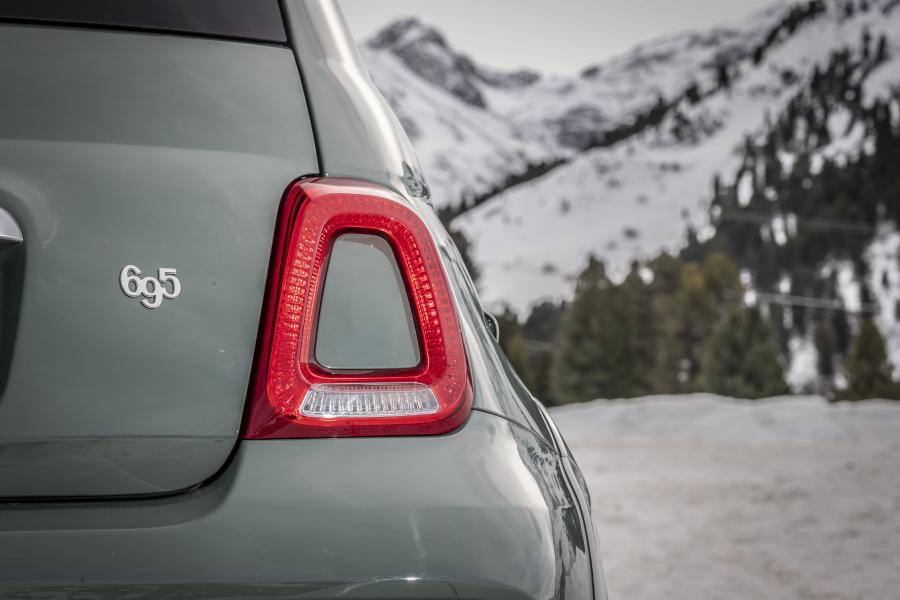 Детали экстерьера Abarth 695 70° Anniversario (312) 2019 года  (WW) (фото 58 из 70)